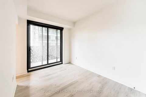 Photo 12 at 1406 - 55 Charles Street E, Yonge Corridor, Toronto