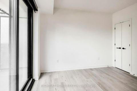 Photo 15 at 1406 - 55 Charles Street E, Yonge Corridor, Toronto