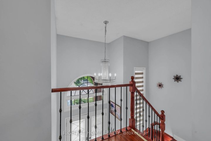 Photo 14 at 86 Whitehouse Crescent, Bram East, Brampton