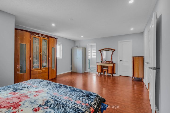 Photo 17 at 86 Whitehouse Crescent, Bram East, Brampton
