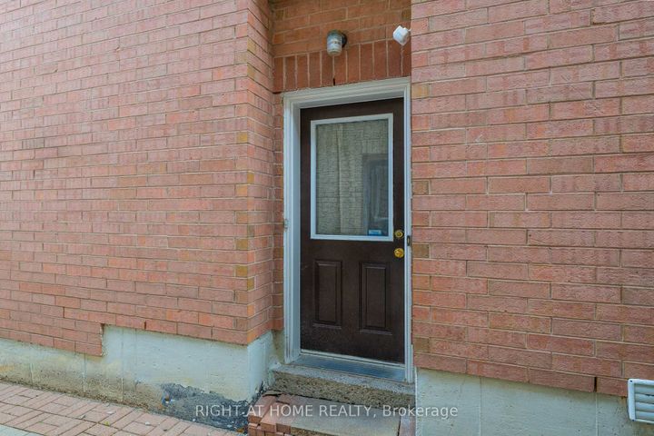 Photo 28 at 86 Whitehouse Crescent, Bram East, Brampton