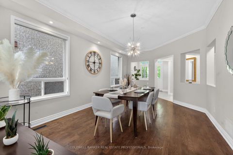 Photo 4 at 29 Bentwood Crescent, Patterson, Vaughan