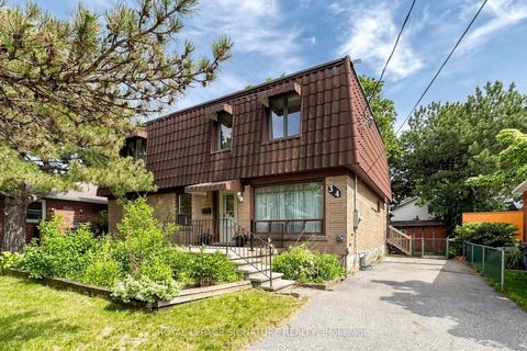 Photo 1 at 34 Lingarde Drive, Maryvale, Toronto