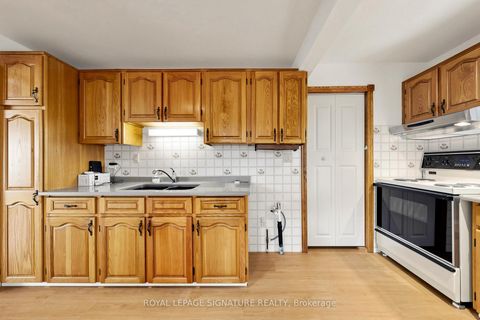 Photo 14 at 34 Lingarde Drive, Maryvale, Toronto