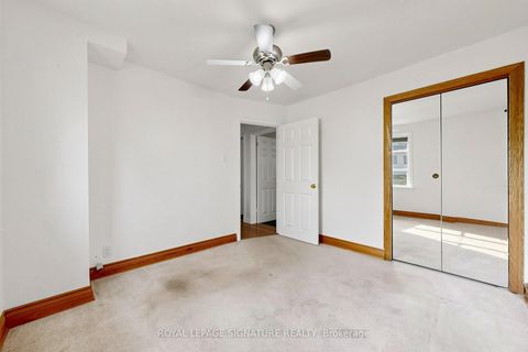 Photo 18 at 34 Lingarde Drive, Maryvale, Toronto