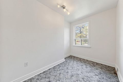 Photo 19 at 34 Lingarde Drive, Maryvale, Toronto