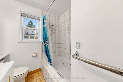 Photo 21 at 34 Lingarde Drive, Maryvale, Toronto