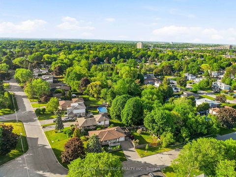Photo 5 at 23 Jacwin Drive, Central West, Ajax