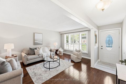 Photo 10 at 23 Jacwin Drive, Central West, Ajax