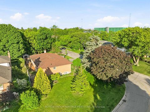Photo 48 at 23 Jacwin Drive, Central West, Ajax