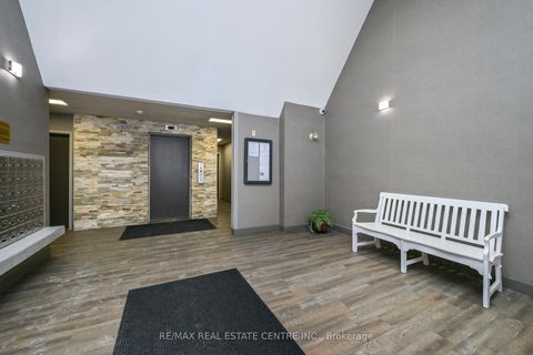 Photo 3 at 409 - 120 Bell Farm Road, Alliance, Barrie