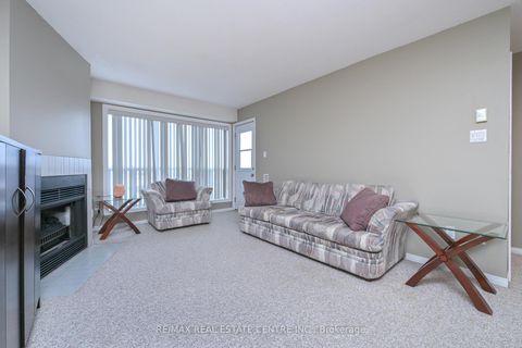 Photo 10 at 409 - 120 Bell Farm Road, Alliance, Barrie