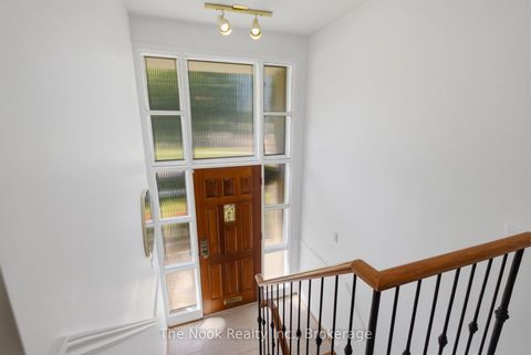Photo 6 at 47 Cresthaven Drive, Hillcrest Village, Toronto