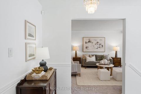 Photo 7 at 47 Cresthaven Drive, Hillcrest Village, Toronto
