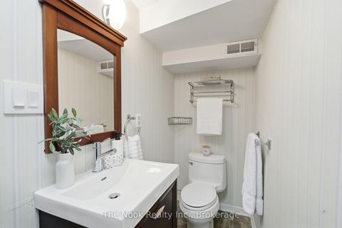Photo 33 at 47 Cresthaven Drive, Hillcrest Village, Toronto
