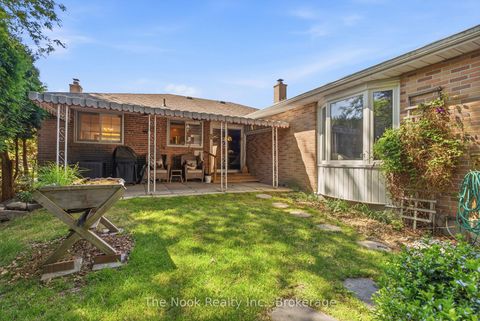 Photo 42 at 47 Cresthaven Drive, Hillcrest Village, Toronto