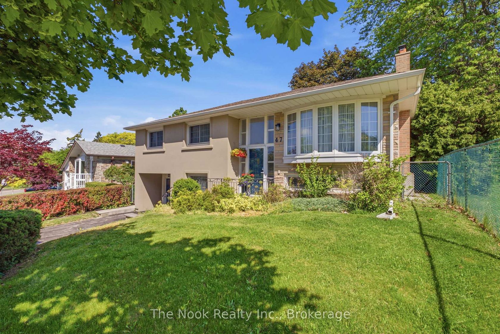 47 Cresthaven Drive, Hillcrest Village, Toronto 