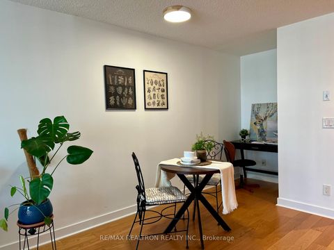 Photo 9 at 1020 - 320 Richmond Street E, Moss Park, Toronto