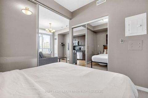 Photo 13 at 4607 - 65 Bremner Boulevard, Waterfront Communities C1, Toronto