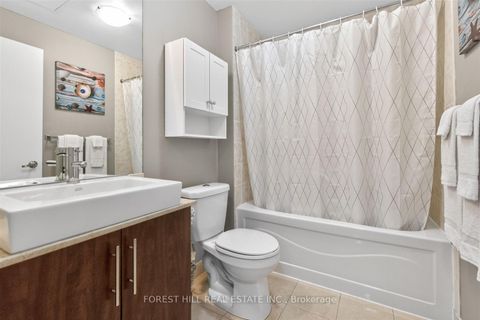 Photo 14 at 4607 - 65 Bremner Boulevard, Waterfront Communities C1, Toronto