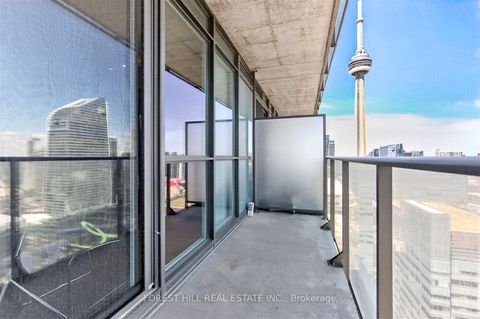 Photo 17 at 4607 - 65 Bremner Boulevard, Waterfront Communities C1, Toronto
