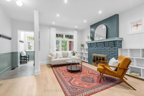 Photo 4 at 1022 Mount Pleasant Road, Mount Pleasant East, Toronto