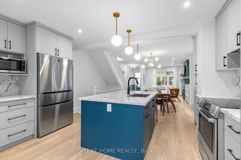 Photo 10 at 1022 Mount Pleasant Road, Mount Pleasant East, Toronto