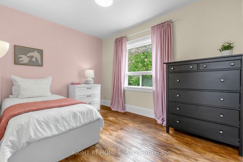 Photo 18 at 1022 Mount Pleasant Road, Mount Pleasant East, Toronto