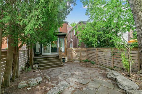 Photo 27 at 1022 Mount Pleasant Road, Mount Pleasant East, Toronto