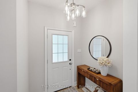 Photo 5 at 385 Longworth Avenue, Bowmanville, Clarington