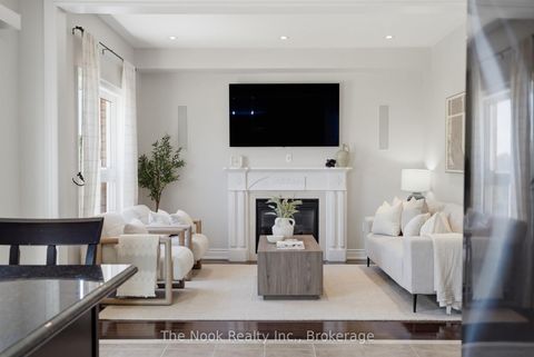 Photo 18 at 385 Longworth Avenue, Bowmanville, Clarington