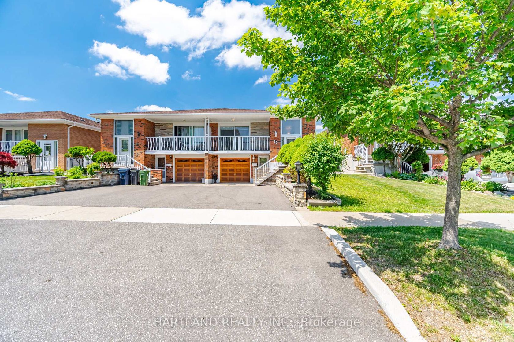 12 Picaro Drive, Jane Heights, Toronto photo 4