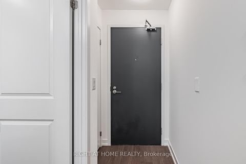 Photo 2 at 312 - 105 George Street, Moss Park, Toronto
