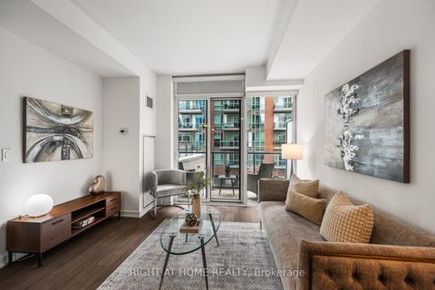 Photo 10 at 312 - 105 George Street, Moss Park, Toronto