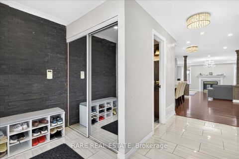 Photo 5 at 7 Michelle Drive, Painswick South, Barrie