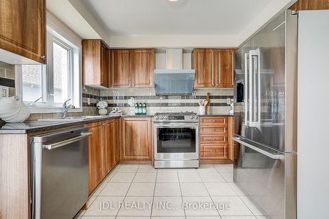 Photo 12 at 49 Kawneer Terrace, Dorset Park, Toronto