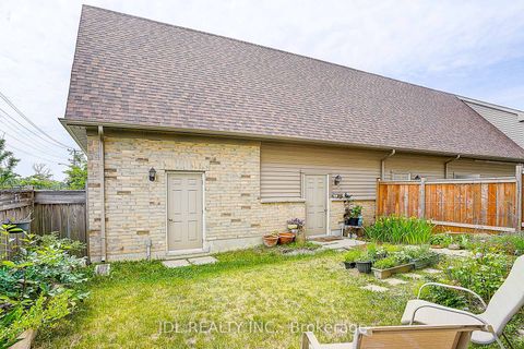 Photo 34 at 49 Kawneer Terrace, Dorset Park, Toronto