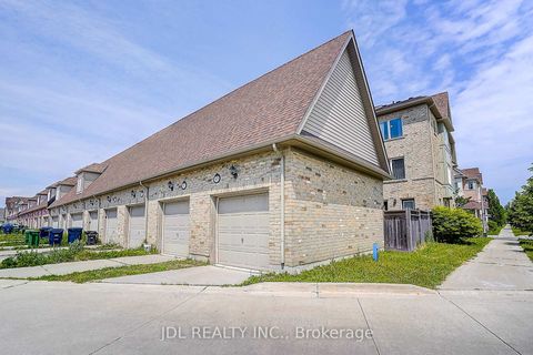 Photo 35 at 49 Kawneer Terrace, Dorset Park, Toronto