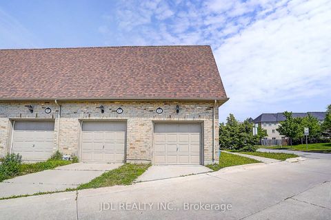 Photo 36 at 49 Kawneer Terrace, Dorset Park, Toronto
