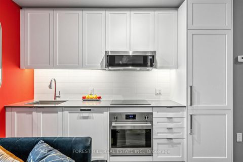 Photo 1 at 703 - 250 Lawrence Avenue W, Lawrence Park North, Toronto
