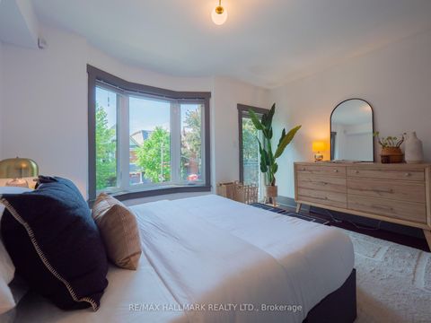 Photo 22 at 164 Langley Avenue, North Riverdale, Toronto