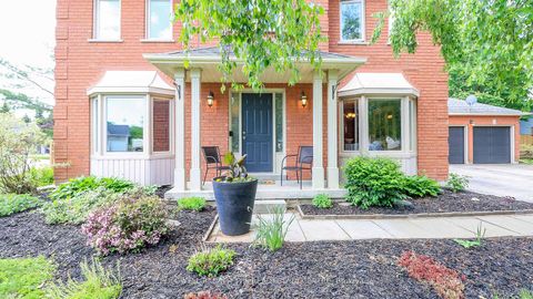 Photo 2 at 2790 Shering Crescent, Stroud, Innisfil