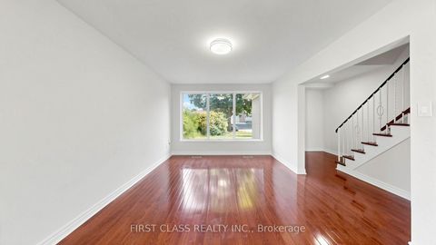 Photo 2 at 66 Sonmore Drive, Malvern West, Toronto