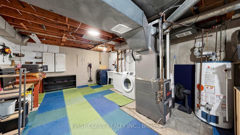 Photo 33 at 66 Sonmore Drive, Malvern West, Toronto