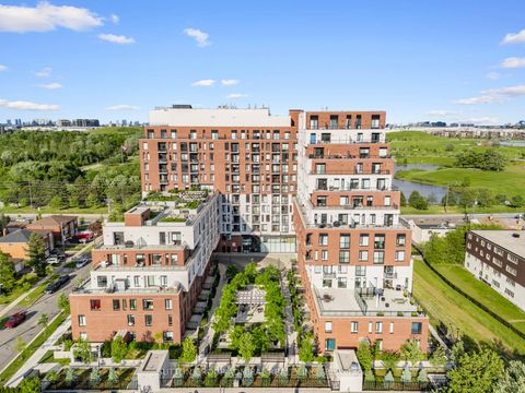 Photo 32 at 108 - 15 Maryport Avenue, CFB, Toronto