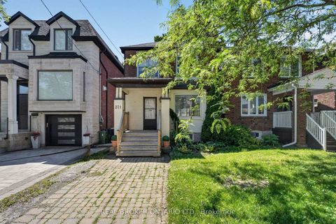 Photo 1 at 271 Manor Road E, Mount Pleasant East, Toronto