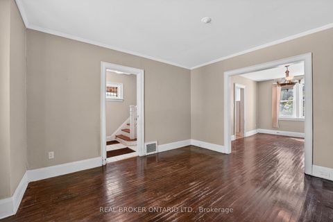Photo 8 at 271 Manor Road E, Mount Pleasant East, Toronto