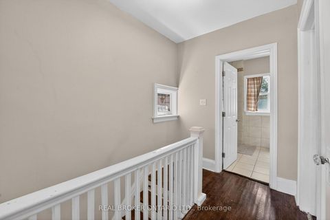 Photo 20 at 271 Manor Road E, Mount Pleasant East, Toronto