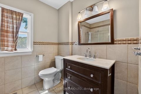 Photo 21 at 271 Manor Road E, Mount Pleasant East, Toronto