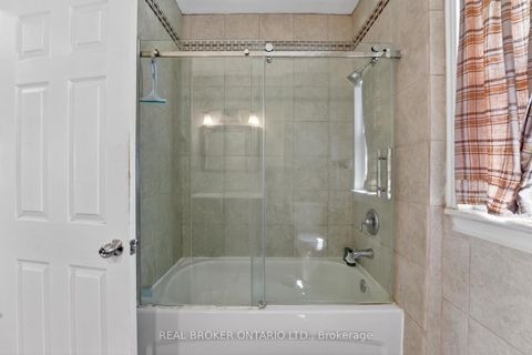 Photo 22 at 271 Manor Road E, Mount Pleasant East, Toronto